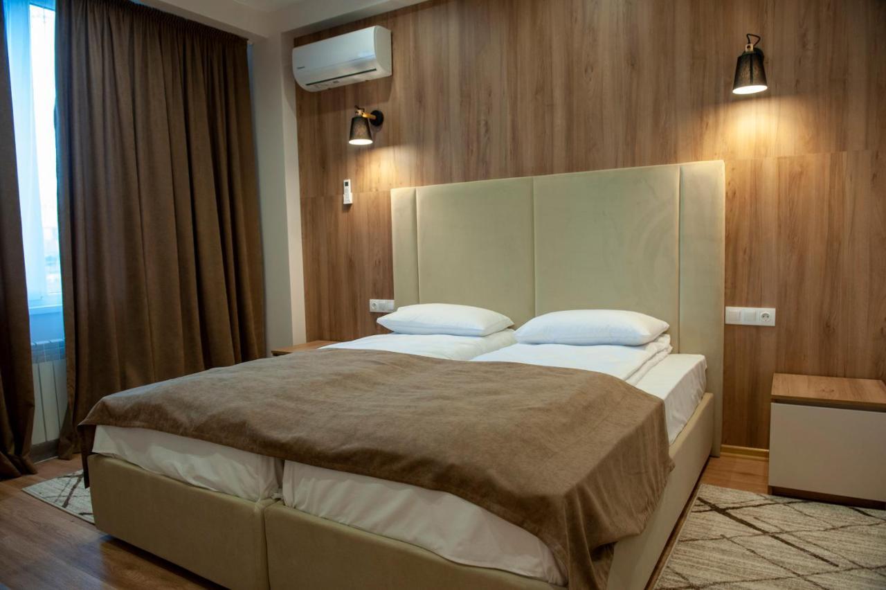 Lotus Hotel Kiszyniów Zewnętrze zdjęcie