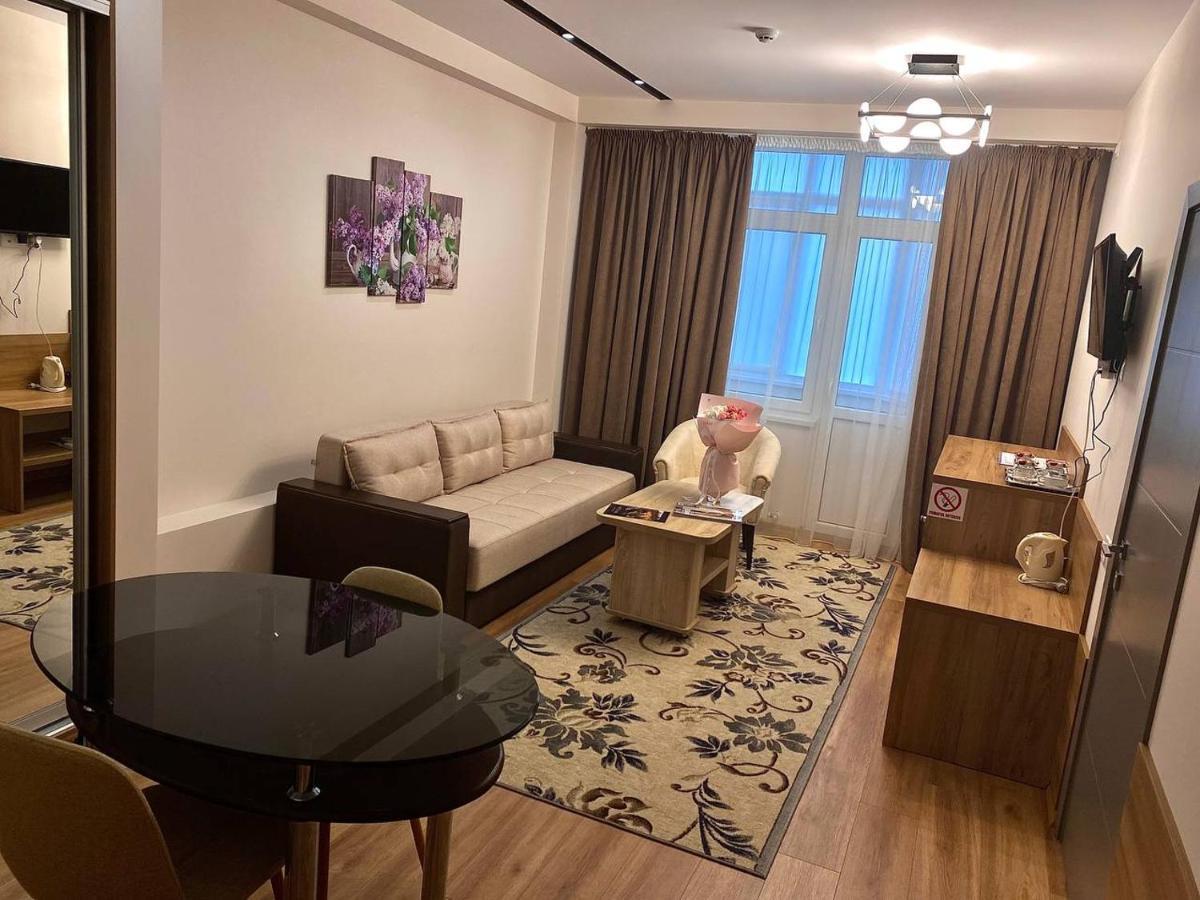 Lotus Hotel Kiszyniów Zewnętrze zdjęcie